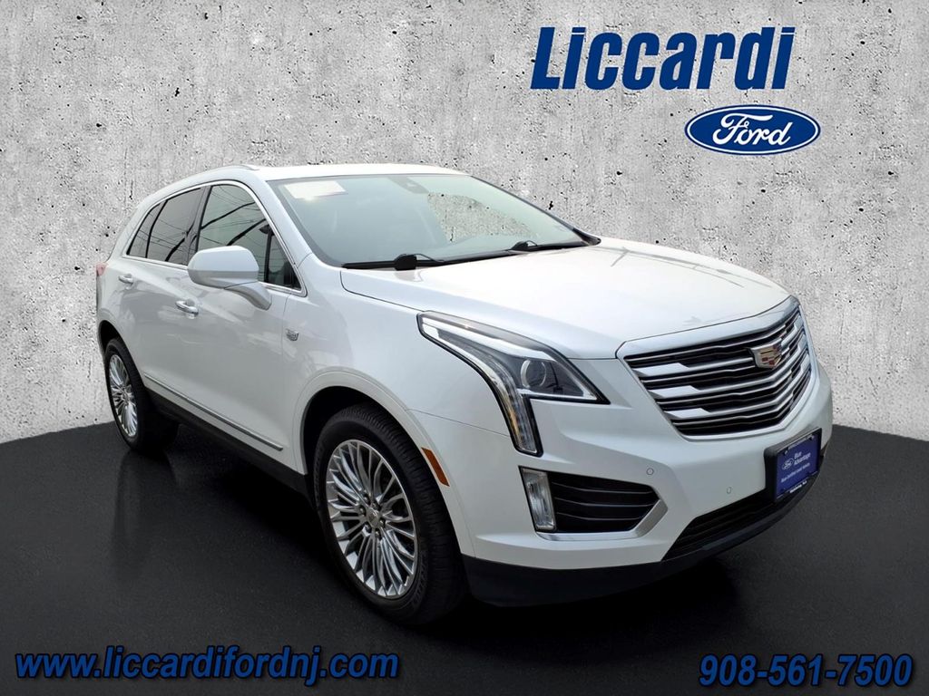 Crystal White Tricoat 2018 Cadillac XT5 SUV / Crossover Four-Wheel Drive 8-Speed Automatic