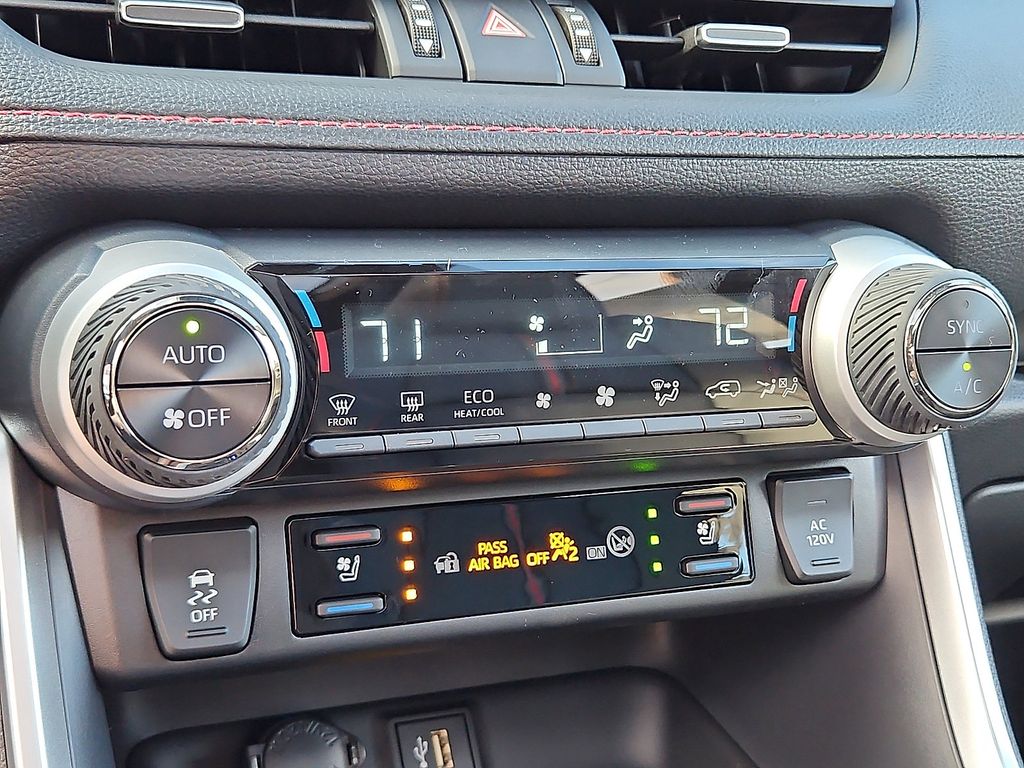 Thumbnail: 2025 Toyota RAV4 - 14