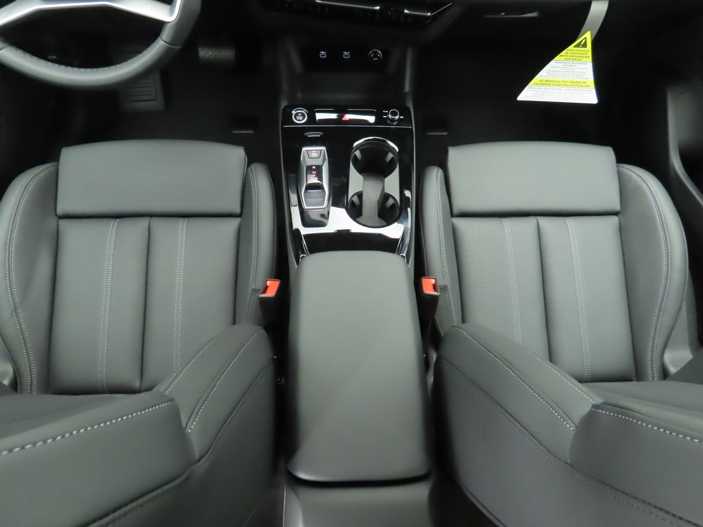 2025 Audi Q6 e-tron Premium 18