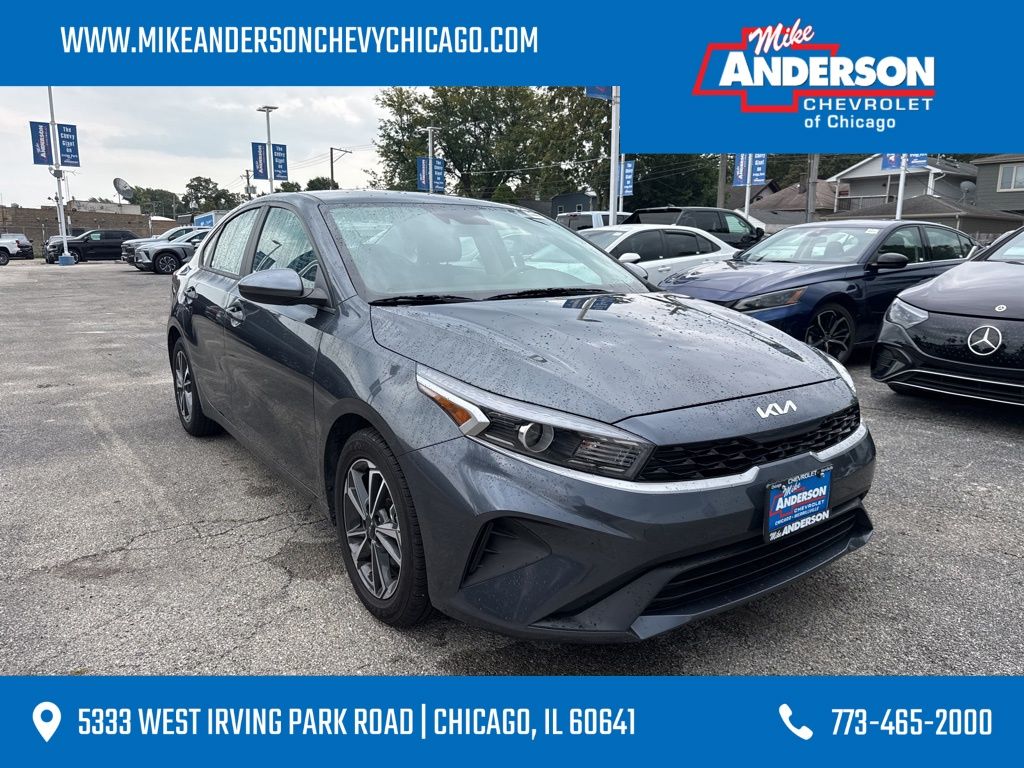 2023 Kia Forte LXS FWD