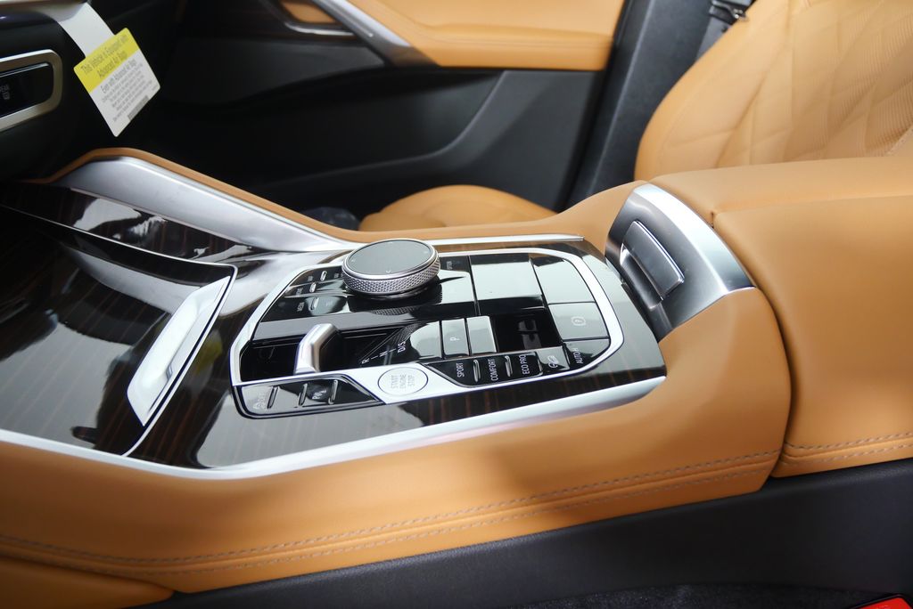 Thumbnail: 2026 BMW X6 - 21