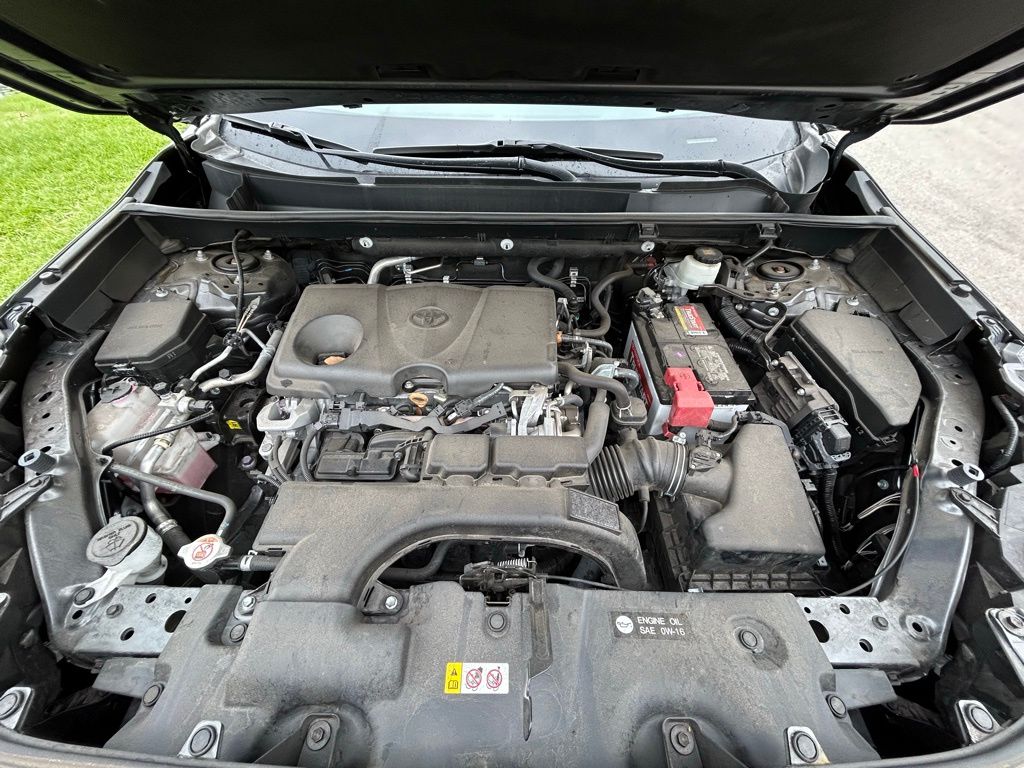 2020 Toyota RAV4 XLE Premium 11