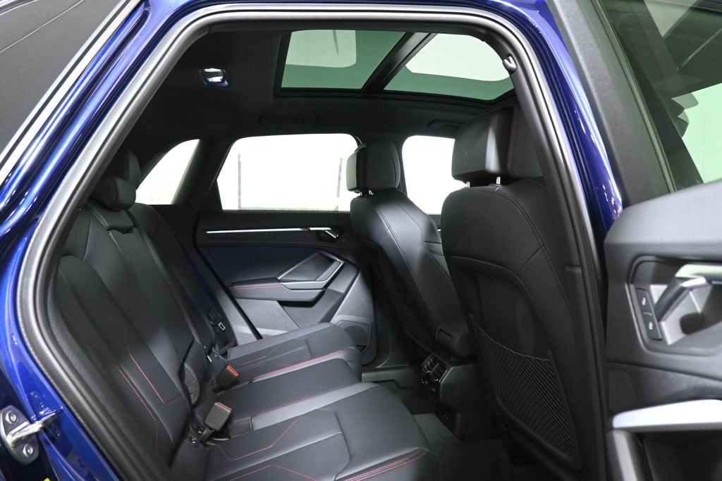 Thumbnail: 2025 Audi Q3 - 20