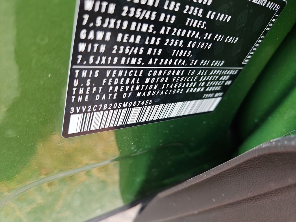 View vehicle photo 6