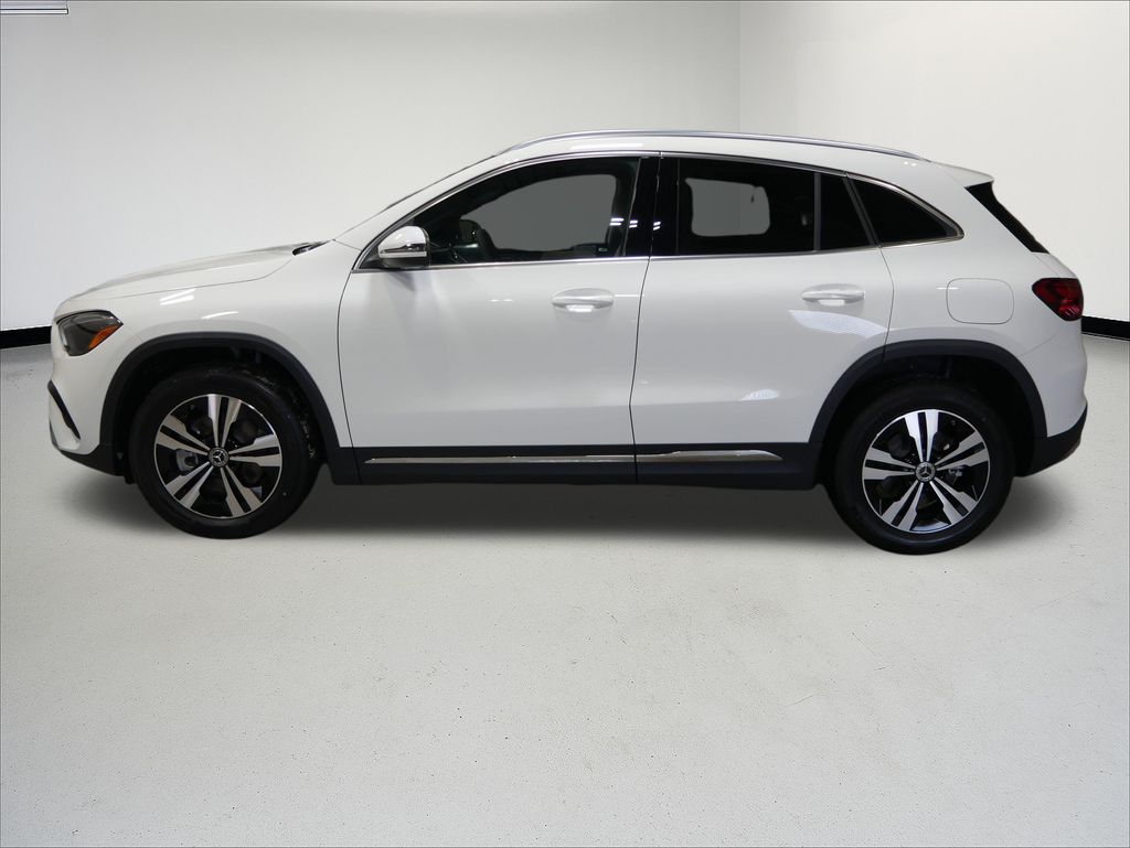 Thumbnail: 2026 Mercedes-Benz GLA - 2