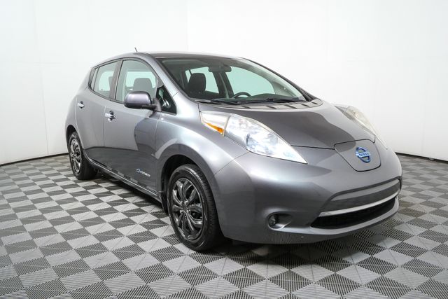2015 Nissan LEAF S