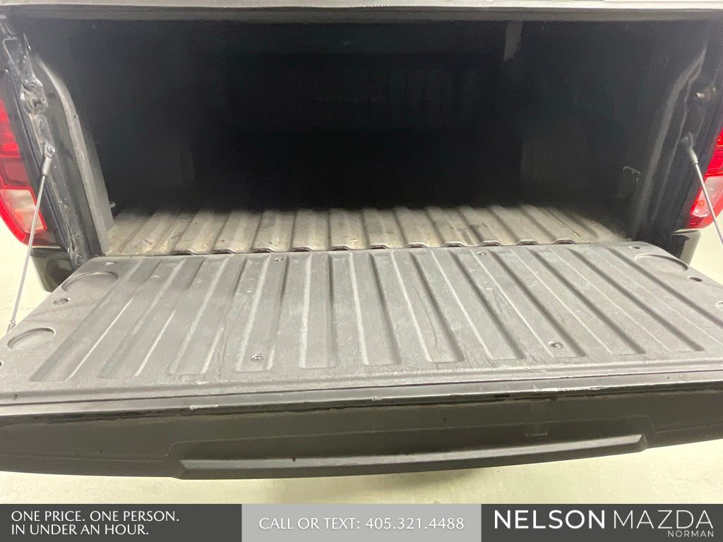 Used 2025 Black GMC Elevation image 12