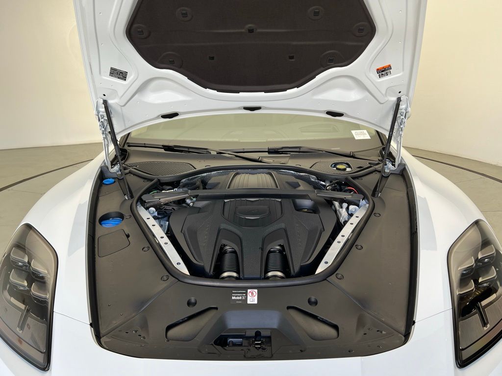 Thumbnail: 2026 Porsche Panamera - 26