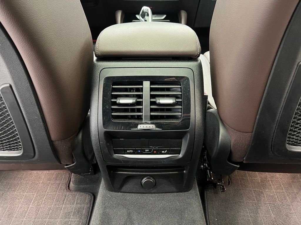 Thumbnail: 2019 BMW X4 - 9