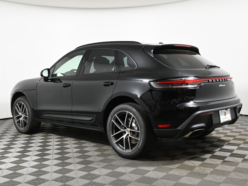 2024 Porsche Macan  3