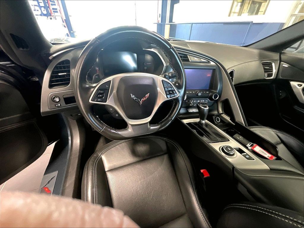 2019 Chevrolet Corvette — photo 16