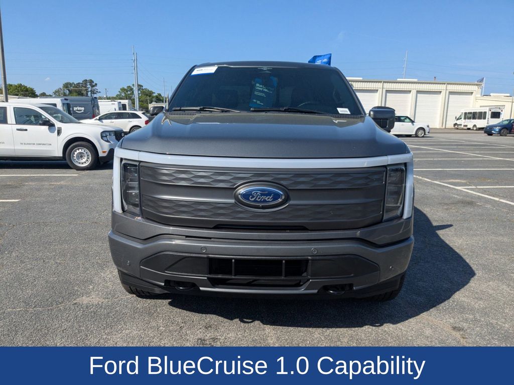 2023 Ford F-150 Lightning LARIAT