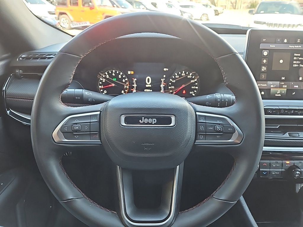 2023 Jeep Compass Trailhawk photo