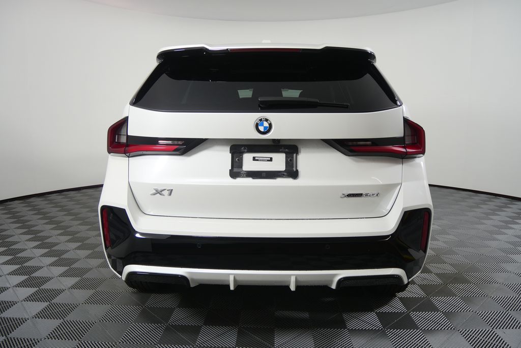 Thumbnail: 2023 BMW X1 - 4