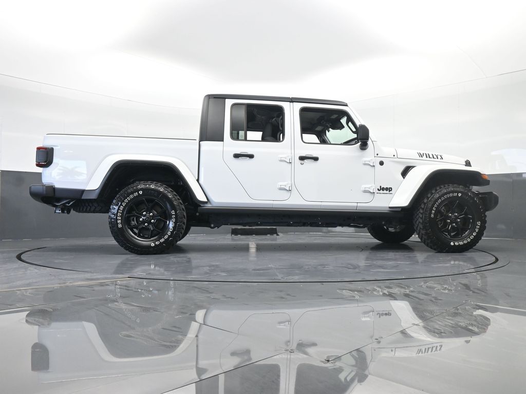 Used 2024 Bright White Clearcoat Jeep Willys image 65