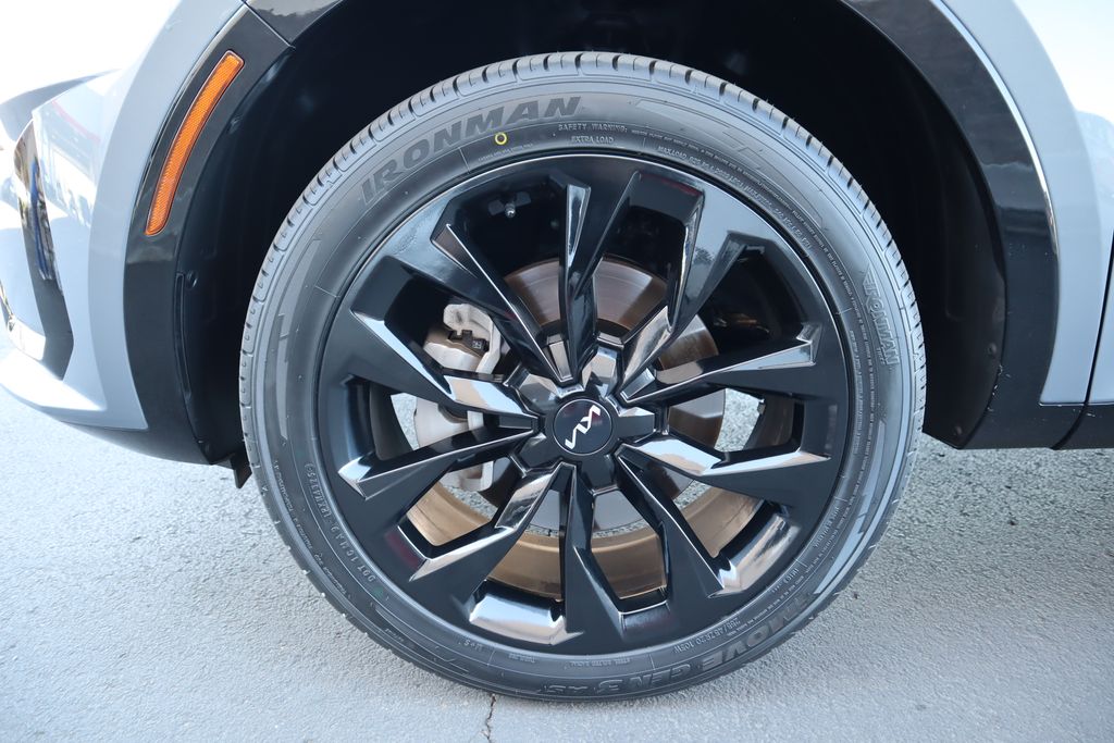 Thumbnail: 2023 Kia Sorento - 30