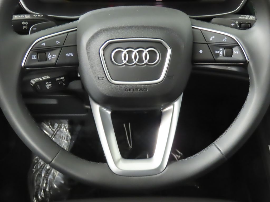 Thumbnail: 2025 Audi Q3 - 15