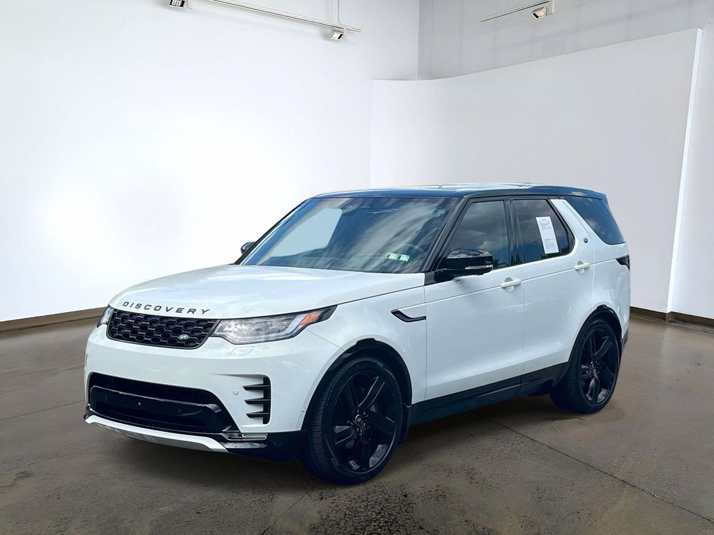 2025 Land Rover Discovery P300 Dynamic SE AWD   