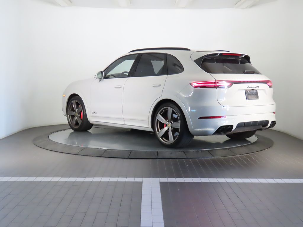 Thumbnail: 2022 Porsche Cayenne - 3