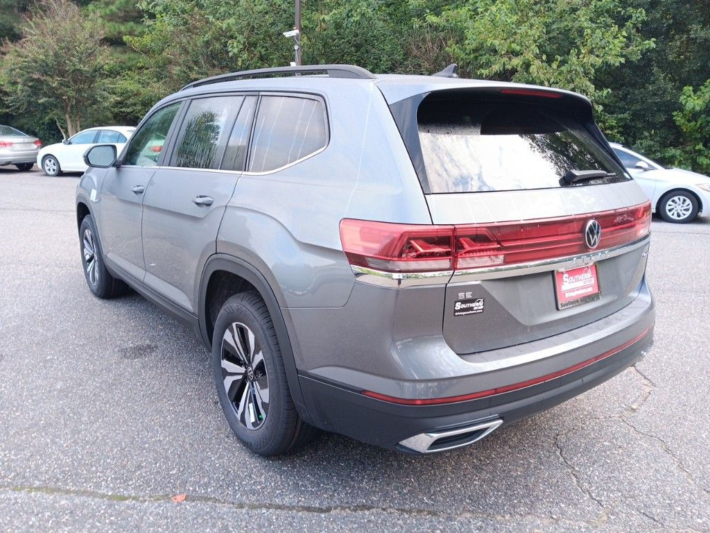 2024 Volkswagen Atlas 2.0T SE 3