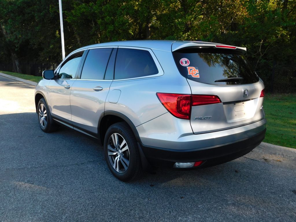Thumbnail: 2018 Honda Pilot - 3
