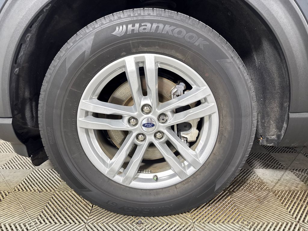 Certified Used 2023 Blue Ford XLT image 13