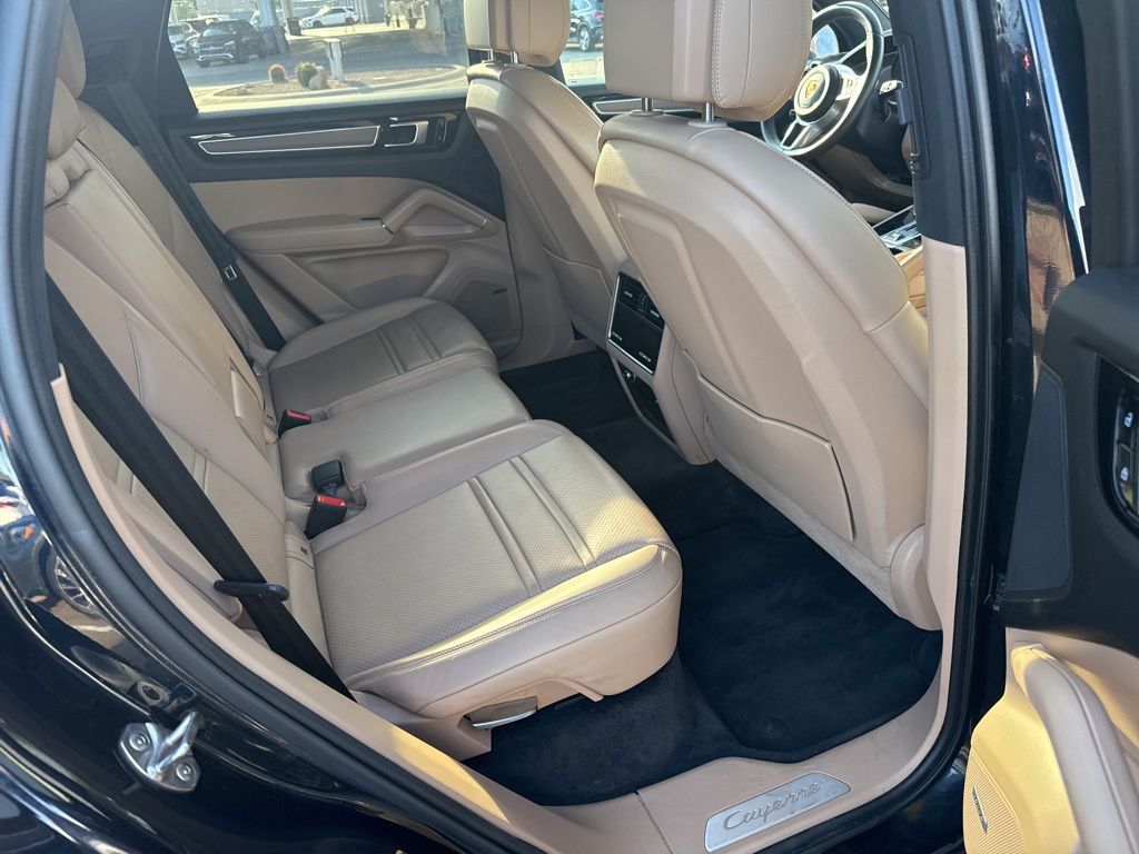 Thumbnail: 2021 Porsche Cayenne - 7