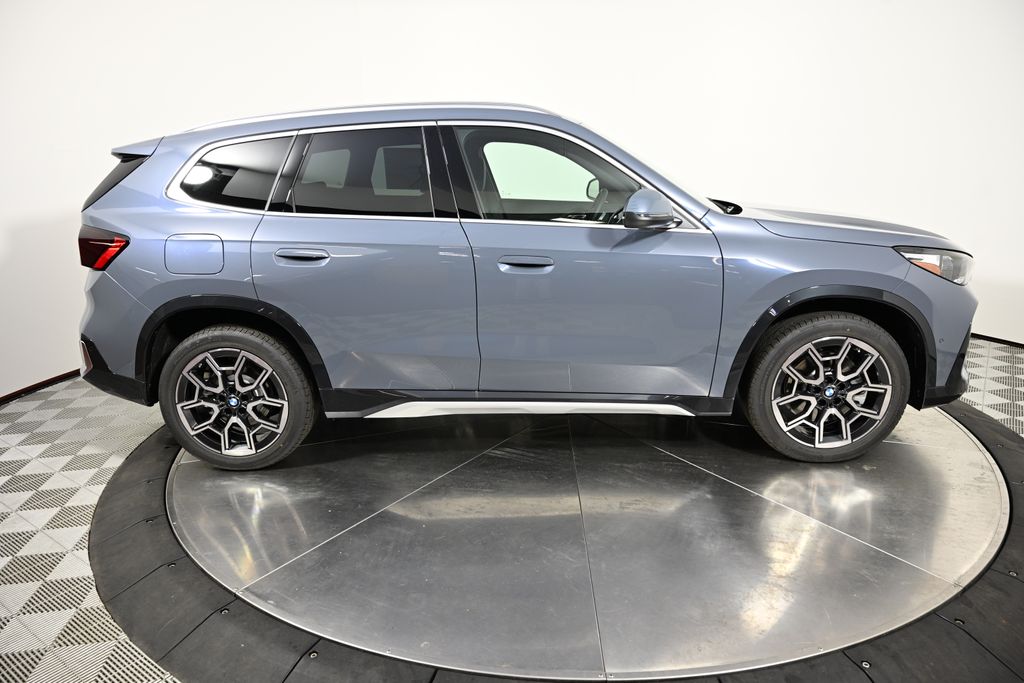 2025 BMW X1 xDrive28i 6