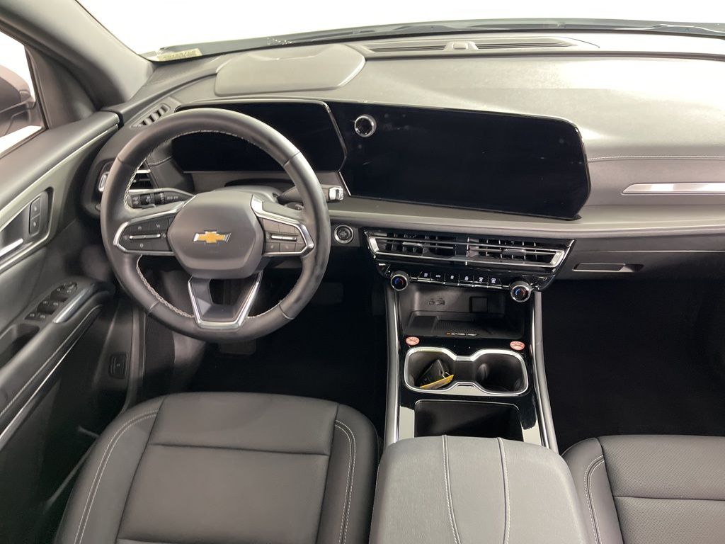 Thumbnail: 2025 Chevrolet Traverse - 4