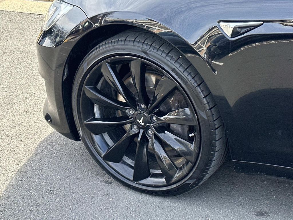 Thumbnail: 2020 Tesla Model S - 15