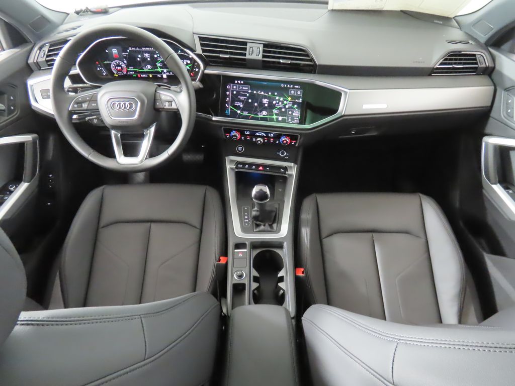 Thumbnail: 2025 Audi Q3 - 12