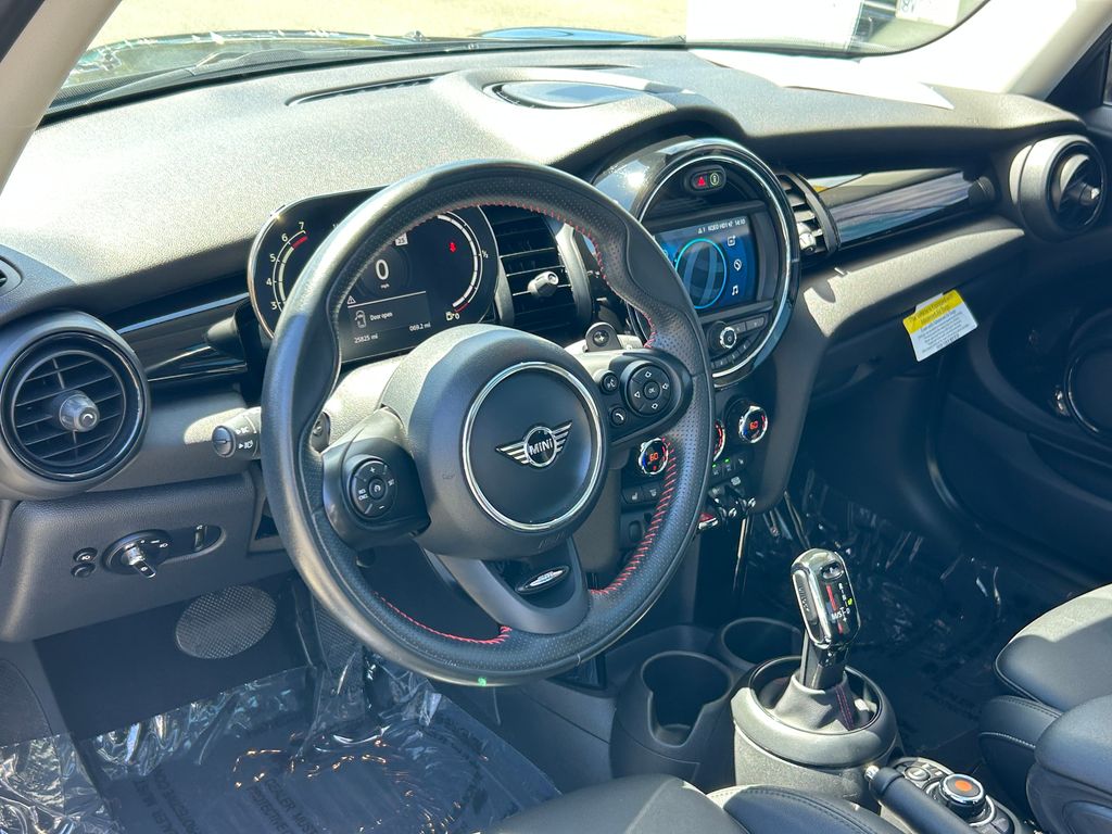 Thumbnail: 2021 MINI Cooper - 13