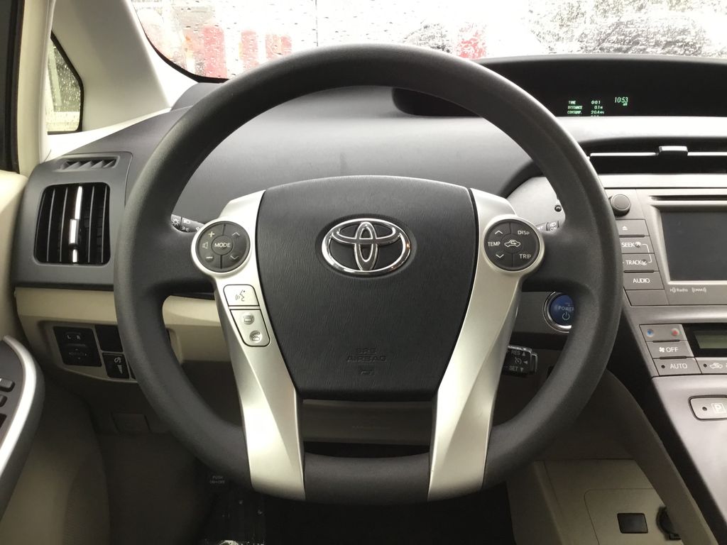 Thumbnail: 2013 Toyota Prius - 19