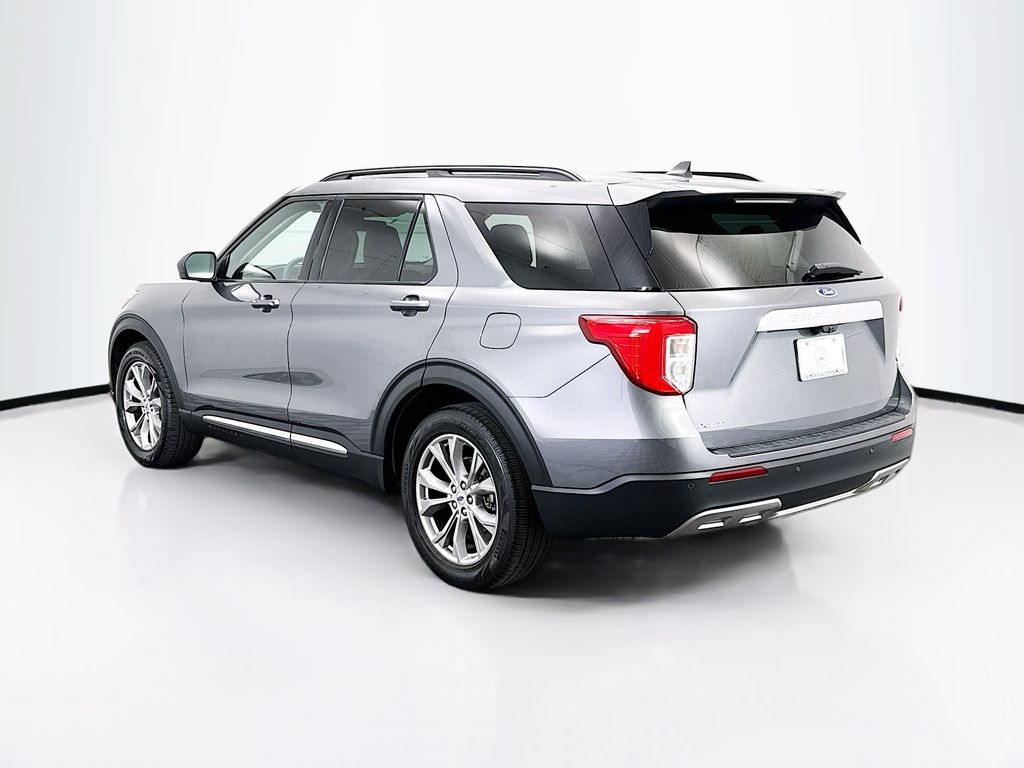 Thumbnail: 2022 Ford Explorer - 7