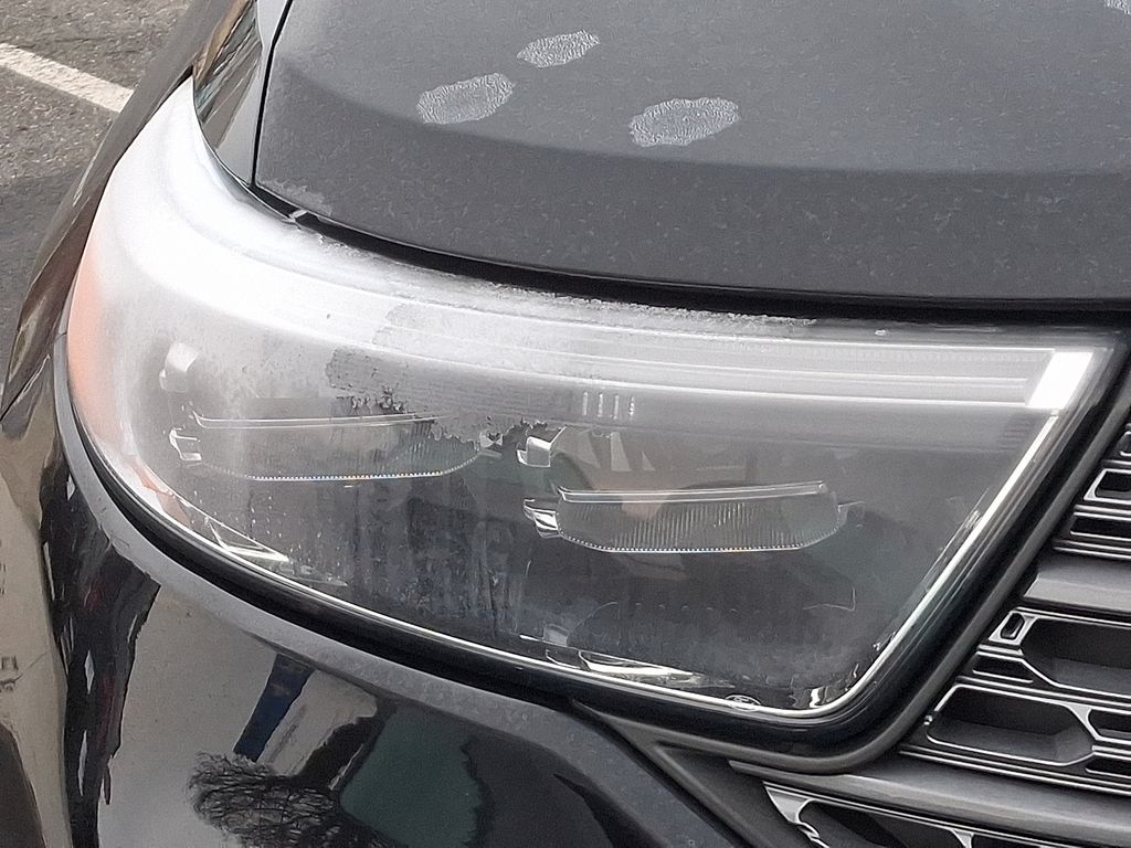 Thumbnail: 2023 Ford Explorer - 9