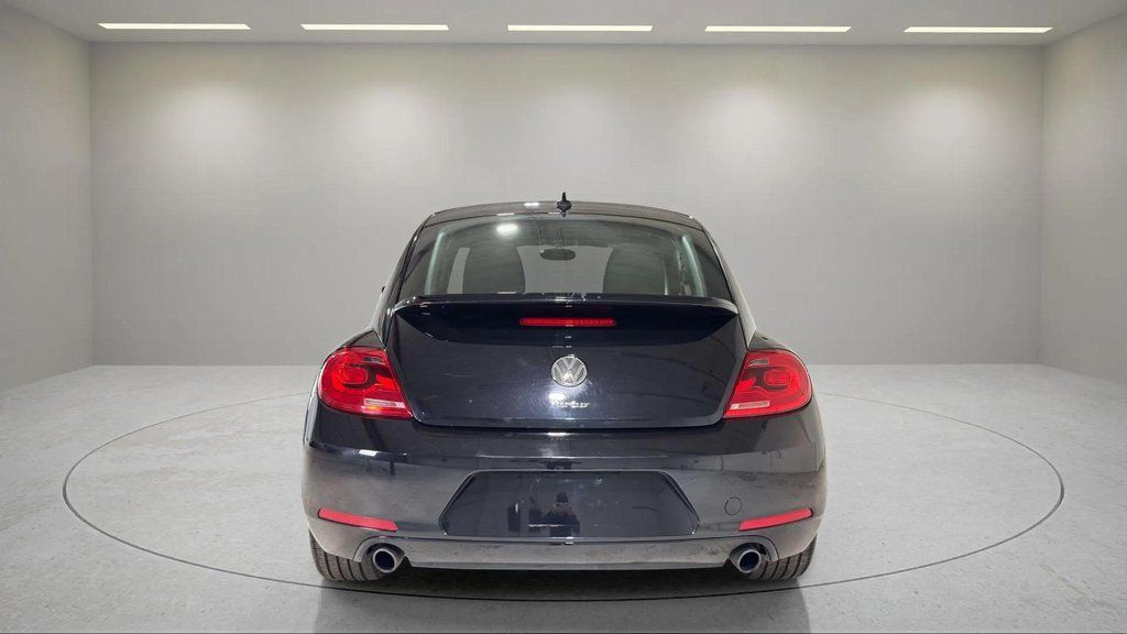 Used 2012 Black Uni Volkswagen 2.0 TSi image 4