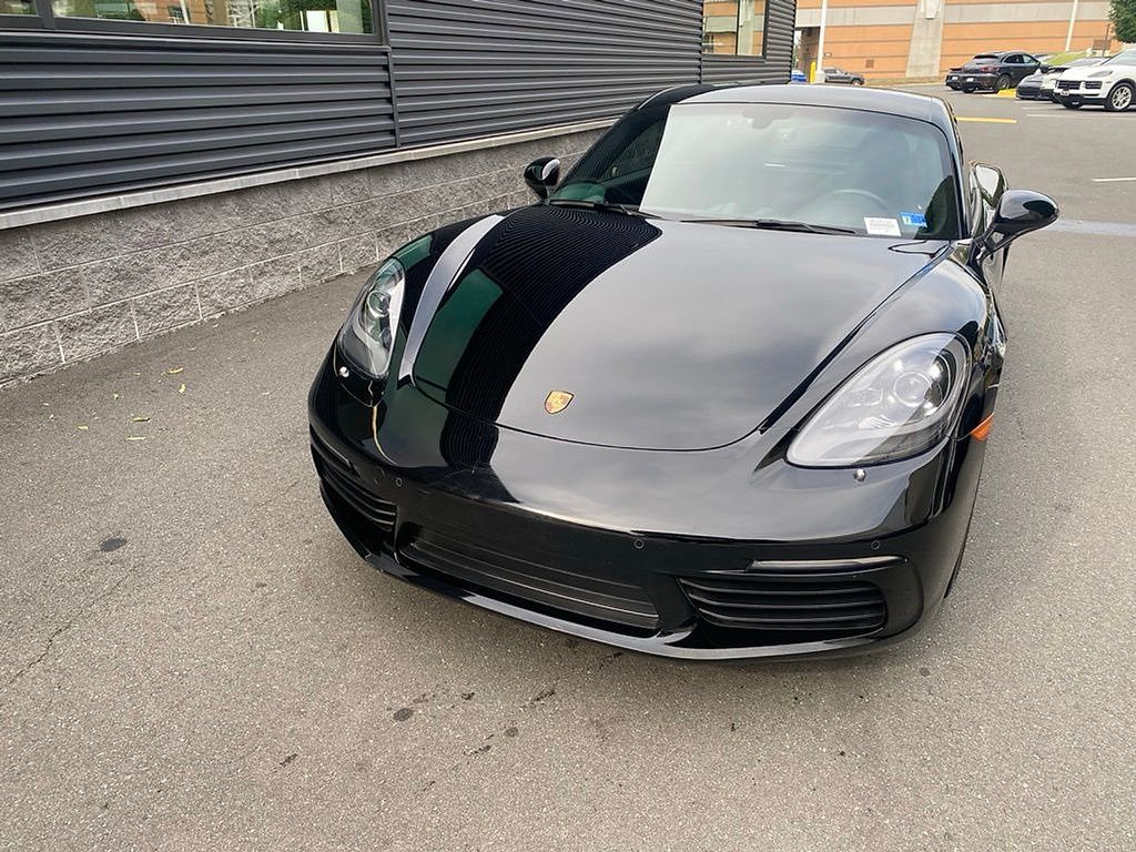 Thumbnail: 2018 Porsche 718 Cayman - 4