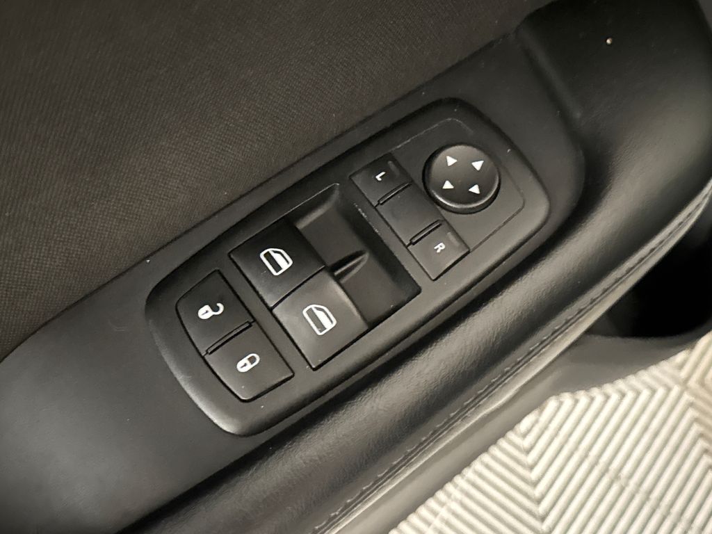 Used 2016 White Dodge SXT image 16
