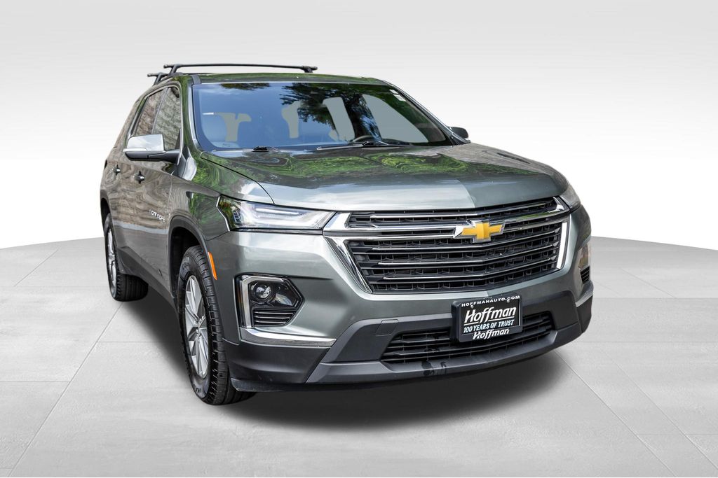 Silver Sage Metallic 2022 Chevrolet Traverse SUV / Crossover Four-Wheel Drive 9-Speed Automatic