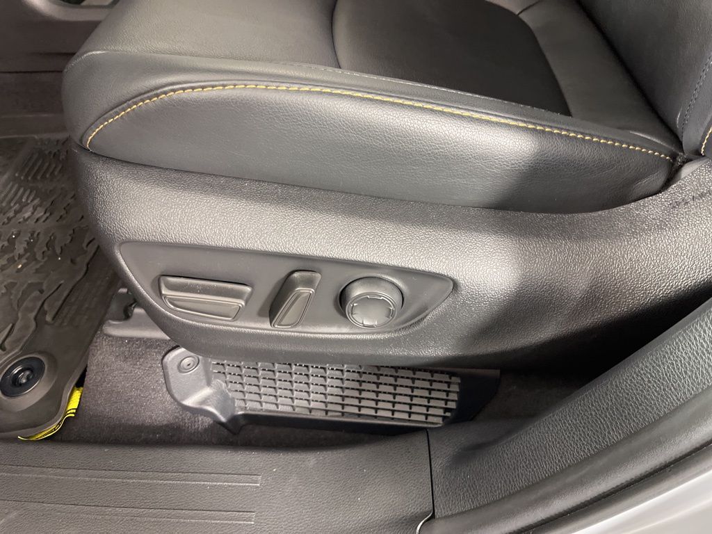 Thumbnail: 2025 Toyota Sienna - 28