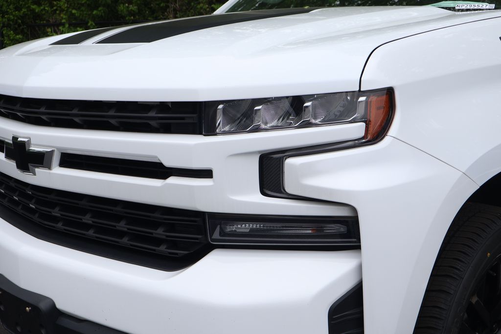 Thumbnail: 2020 Chevrolet Silverado 1500 - 3