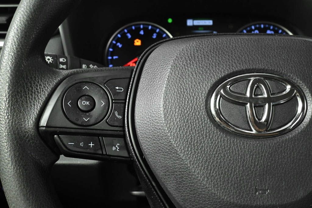 2019 Toyota RAV4 XLE 11