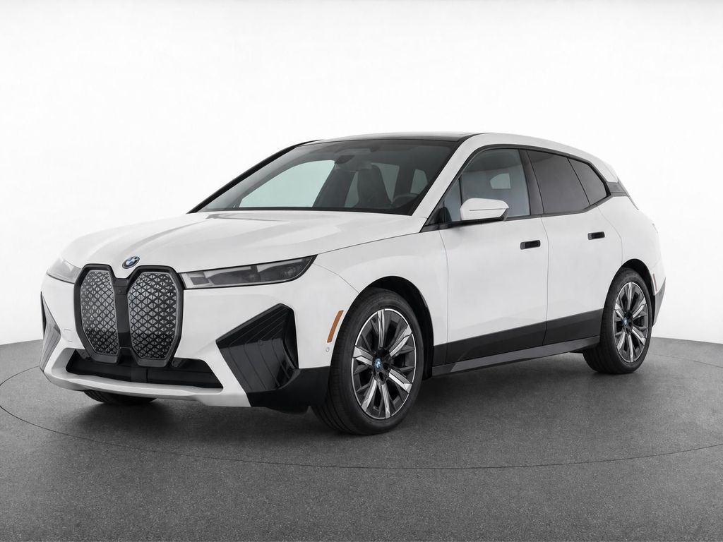 Thumbnail: 2023 BMW iX - 7