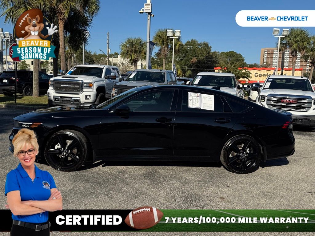 2025 Honda Accord Hybrid Sport-L photo 3