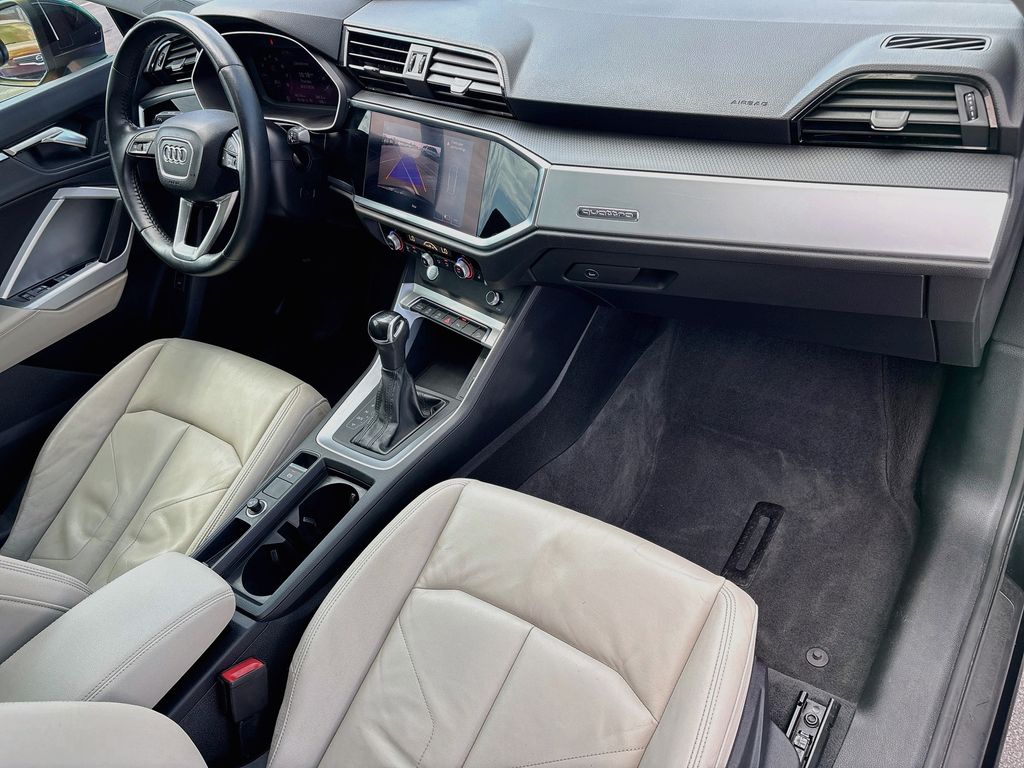 Thumbnail: 2020 Audi Q3 - 17