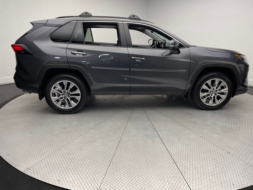 2024 Toyota RAV4 Limited 4