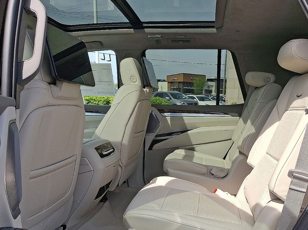 2025 Cadillac Escalade Sport Platinum 7