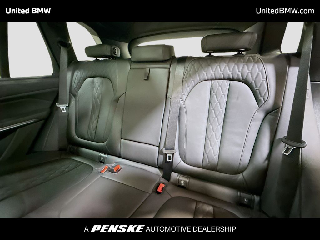 Thumbnail: 2026 BMW X5 - 13