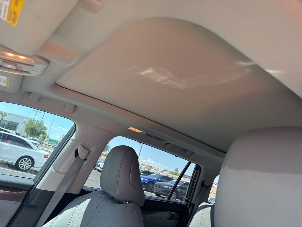 Thumbnail: 2021 Toyota Highlander - 9