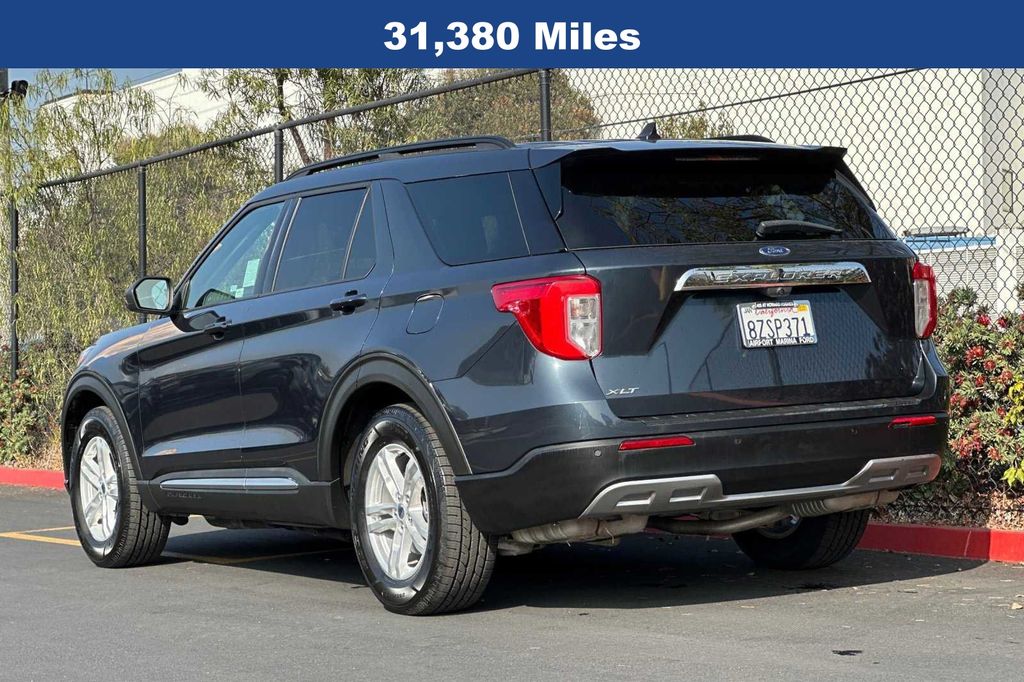 2022 Ford Explorer XLT 8